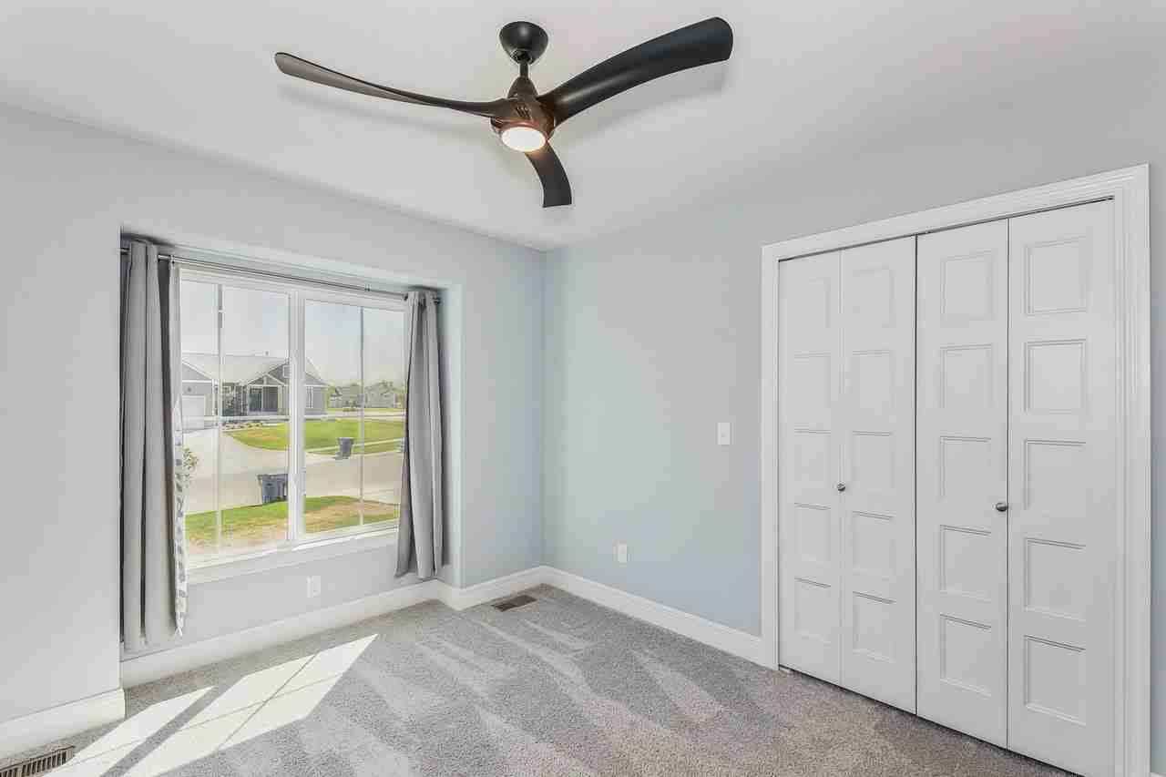 2531 N Quartz St - Photo 3 of 11