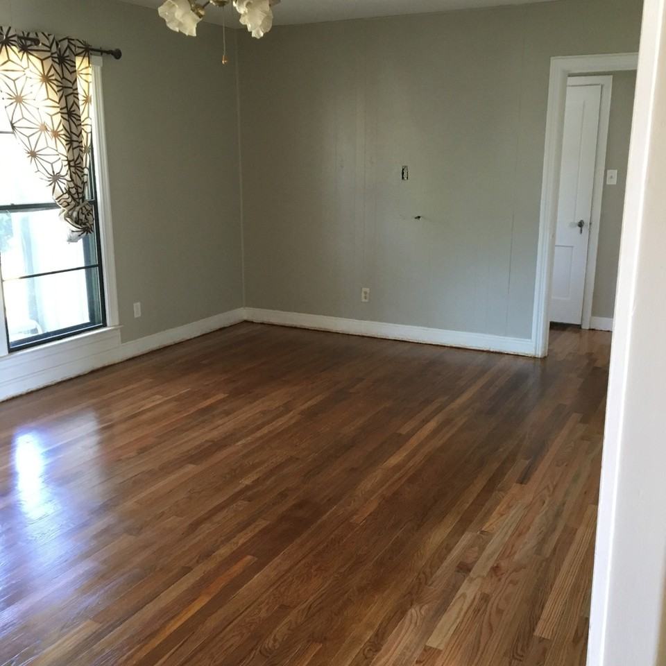 2711 29th St - Photo 3 of 10