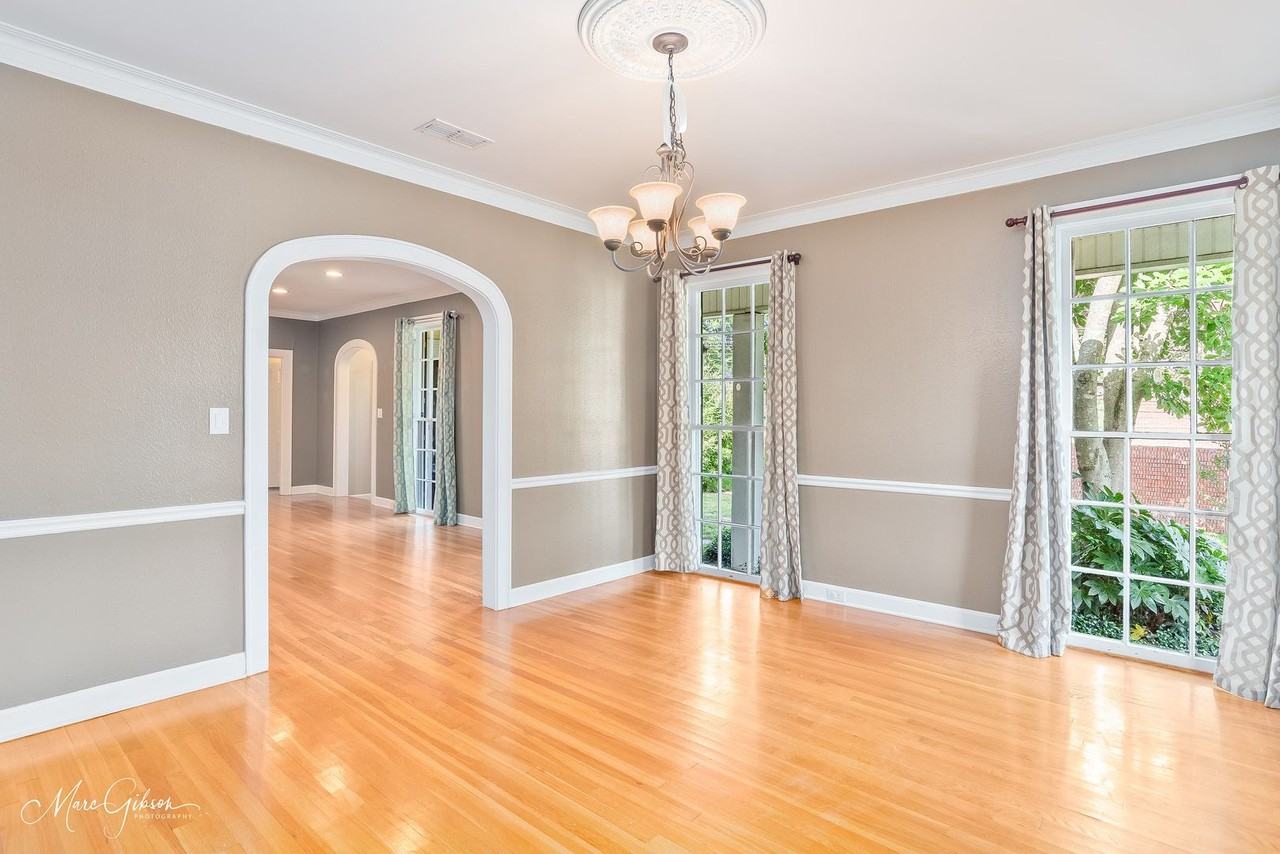 770 Delaware St - Photo 6 of 27
