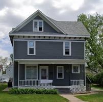 featured image of 220 N Prairie Ave