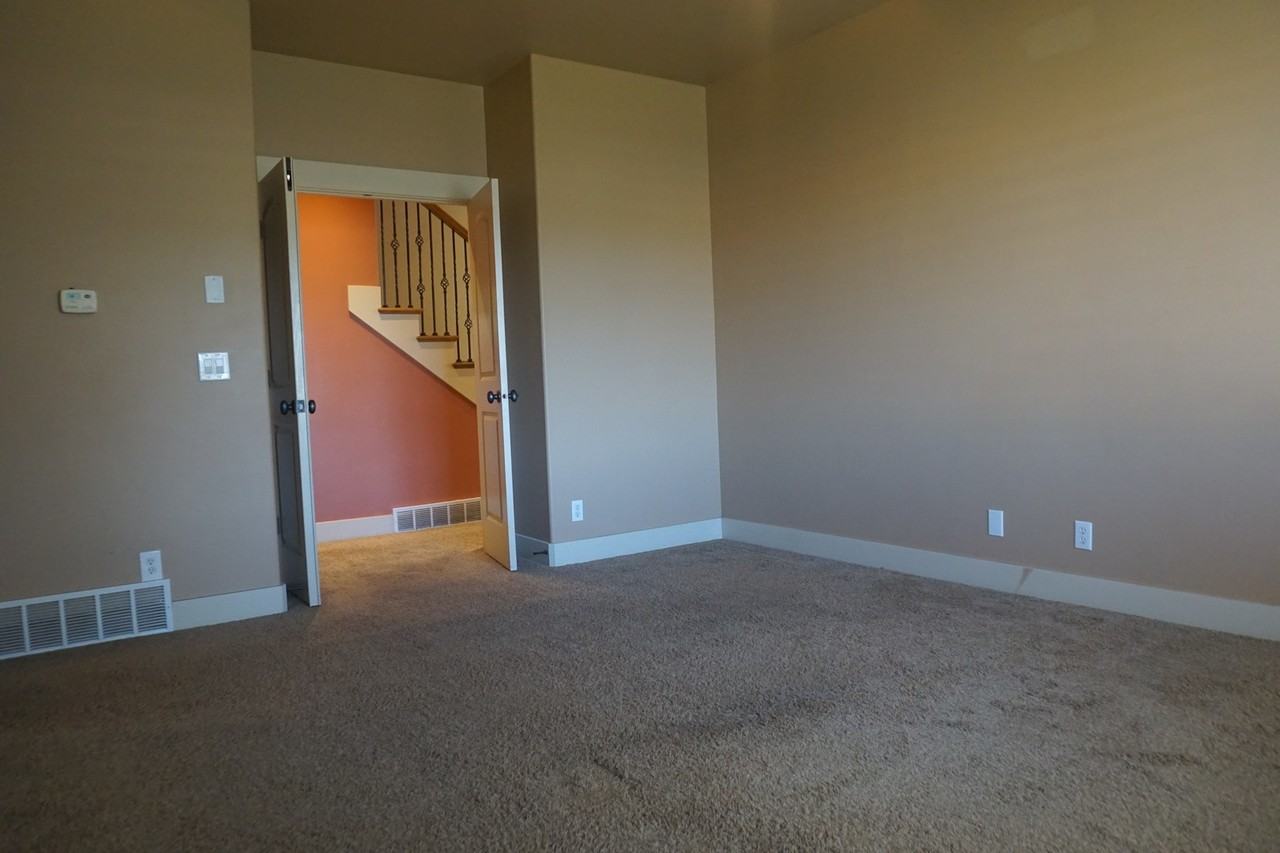 222 E Belle Glenn Cir - Photo 7 of 27