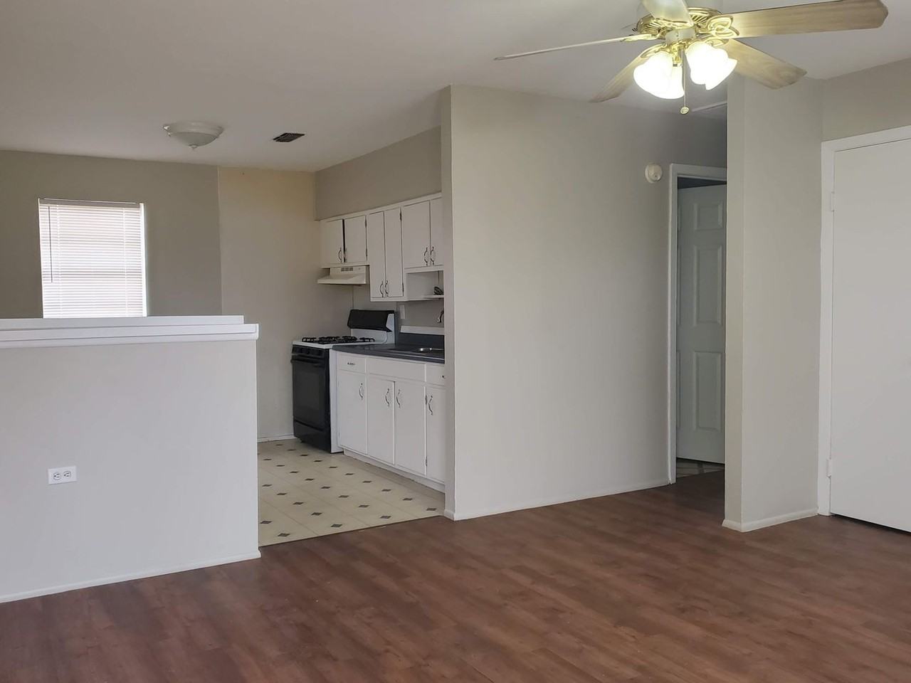 1314 Lampkin St - Photo 4 of 12