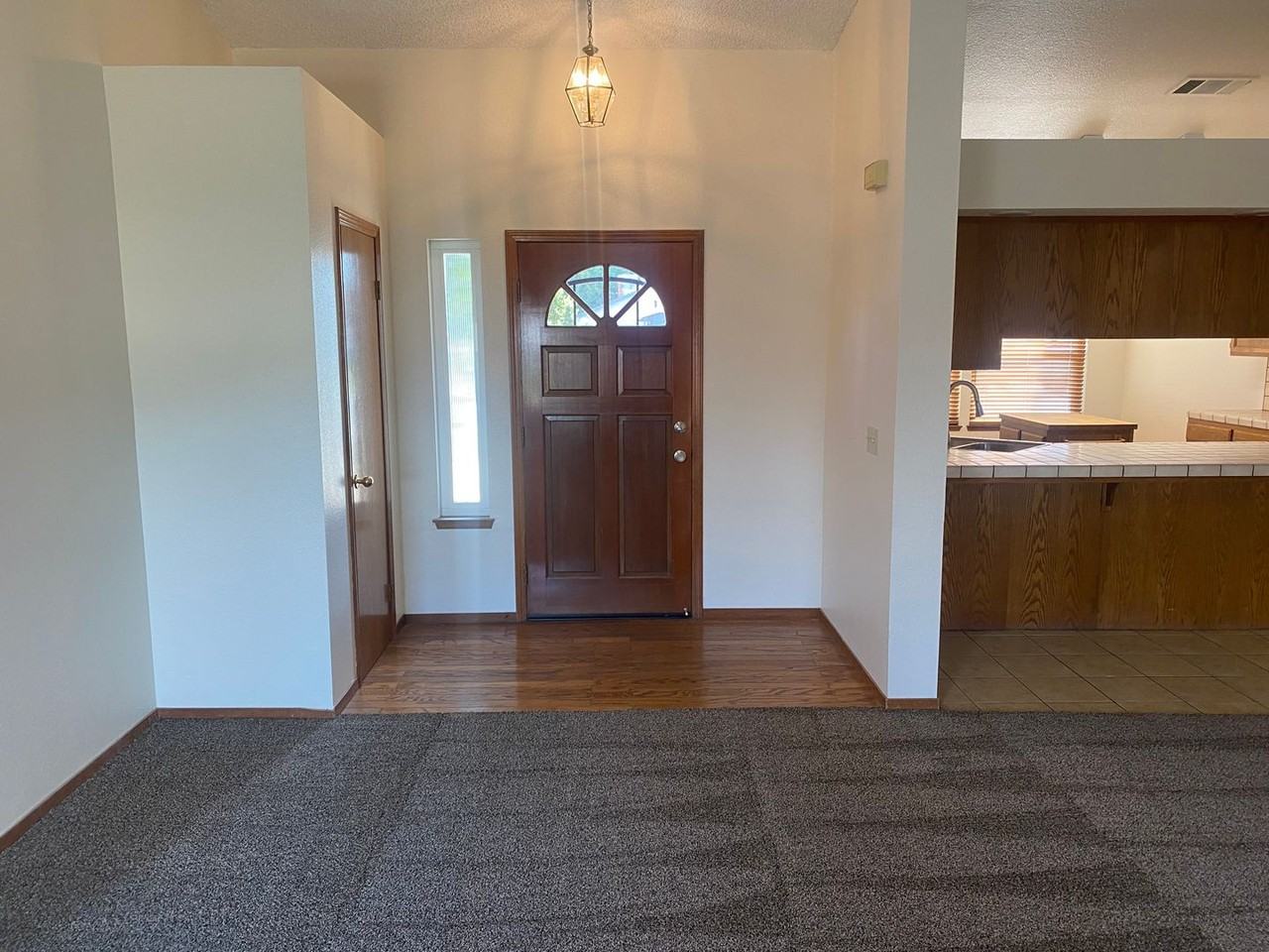 1035 South Regina Street - Photo 4 of 20