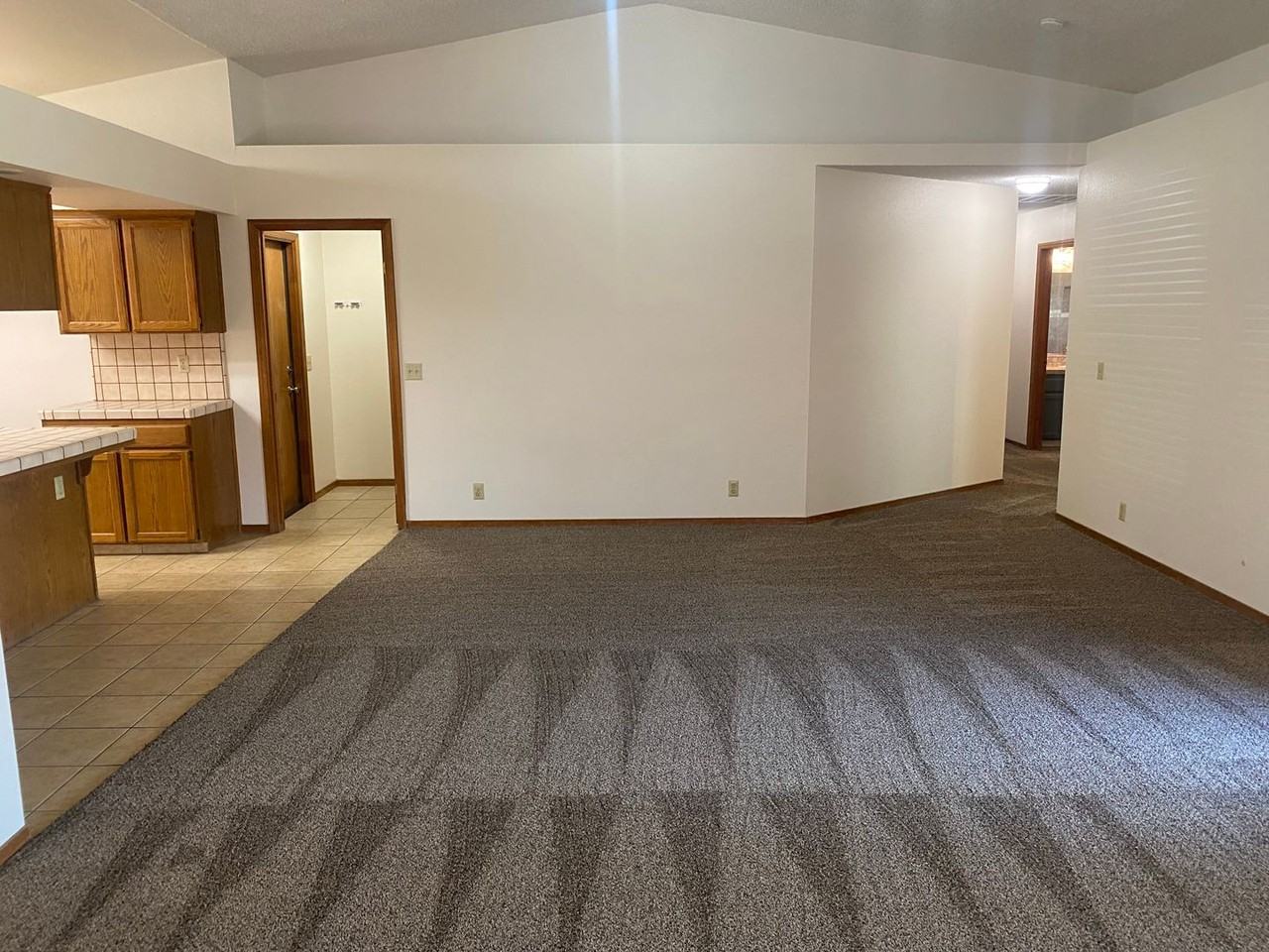 1035 South Regina Street - Photo 6 of 20