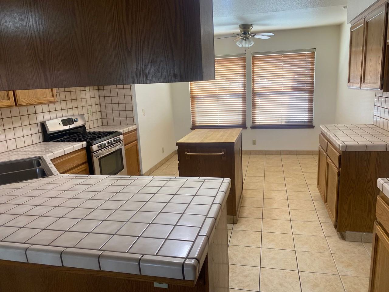 1035 South Regina Street - Photo 7 of 20