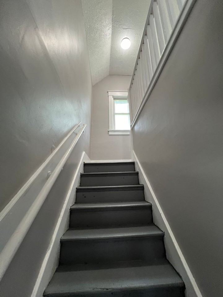 2538 4th Ave - Photo 6 of 12