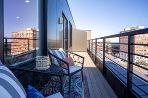 featured image of 40 Free St