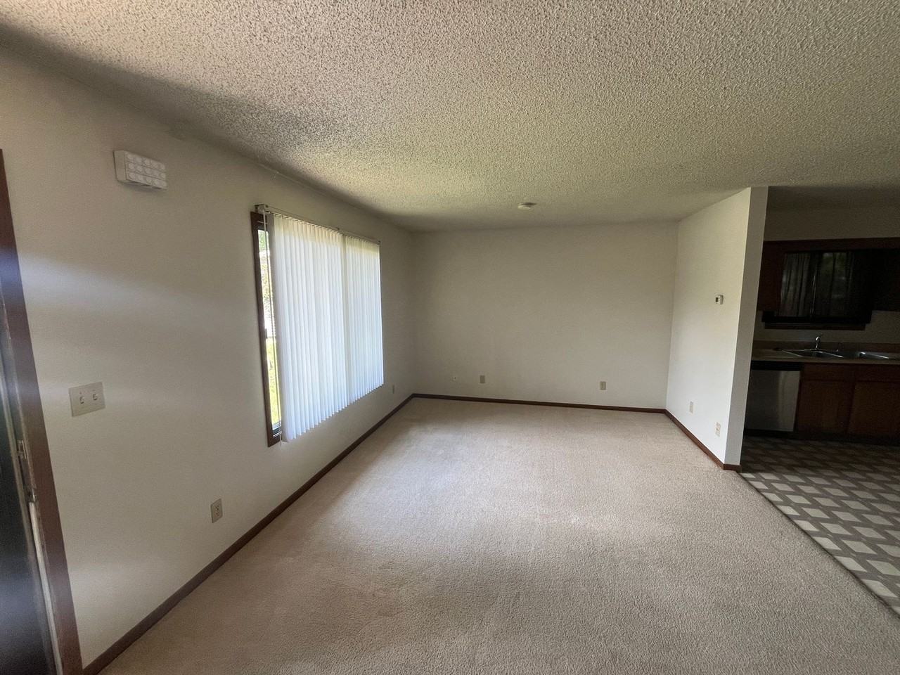 55 55 / 57 Mark Twain Court - Photo 3 of 7