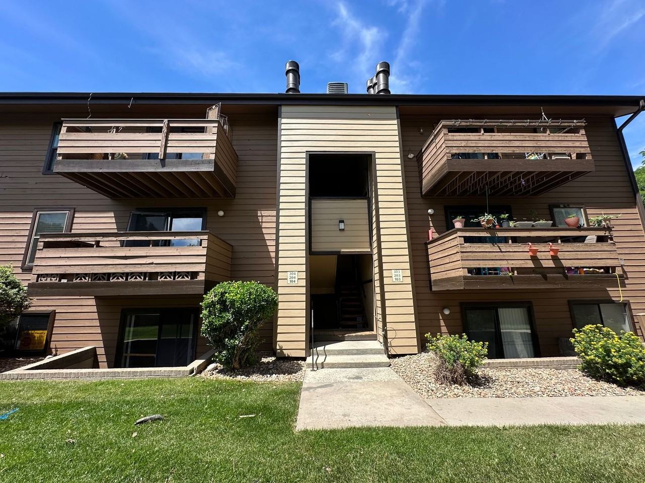 7150 W 20th Ave #204