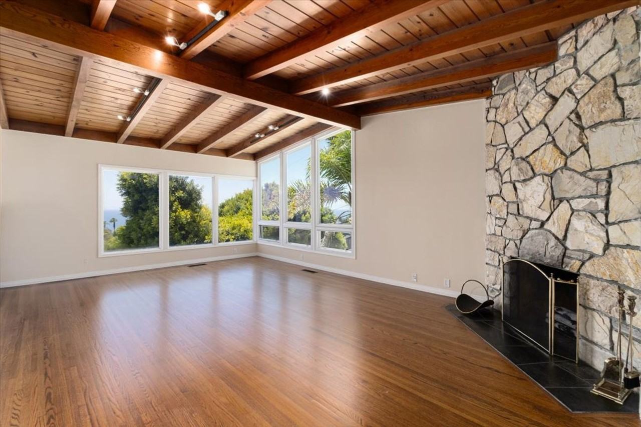 3612 Barbara St - Photo 3 of 25