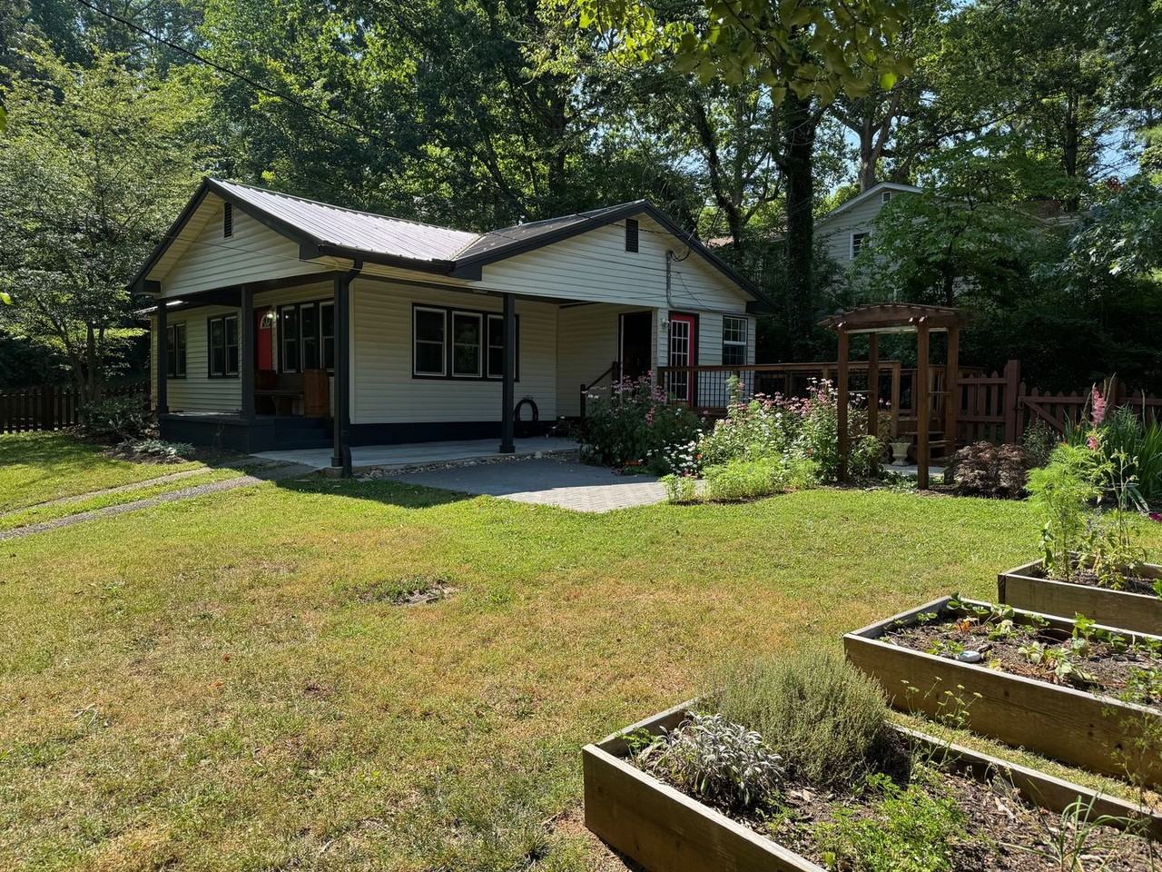 125 Raleigh Ave - Photo 4 of 41
