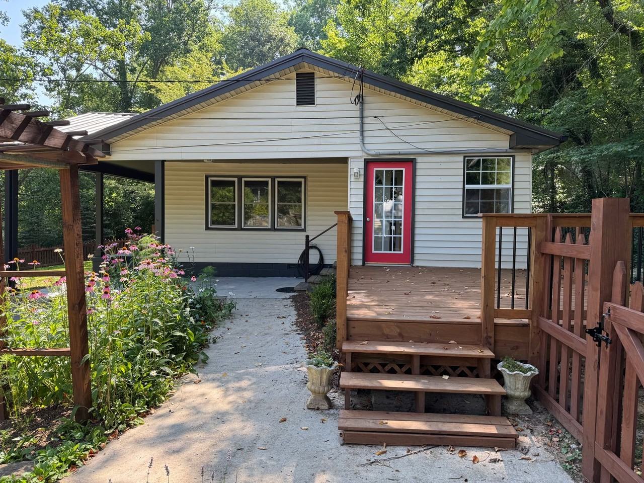 125 Raleigh Ave - Photo 5 of 41