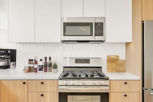 8355 Blackburn Ave - Photo 1 of 1