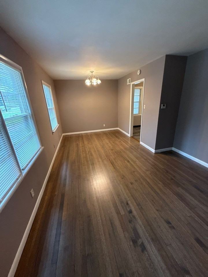 4493 Westmont Rd - Photo 3 of 15