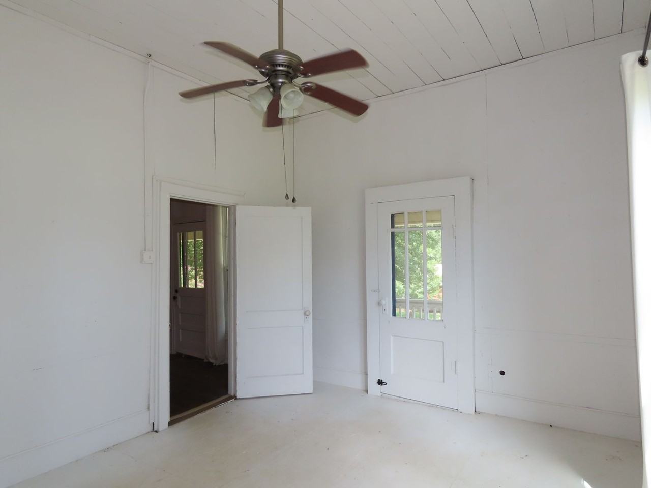 109 Starnes St - Photo 5 of 25