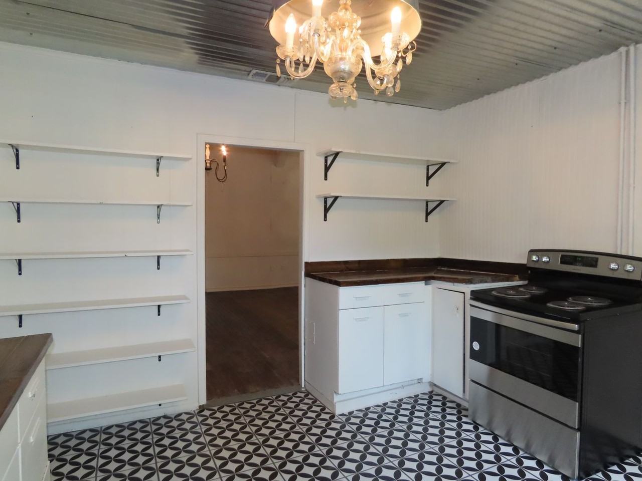 109 Starnes St - Photo 7 of 25