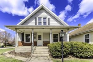 featured image of 400 E Highland Ave