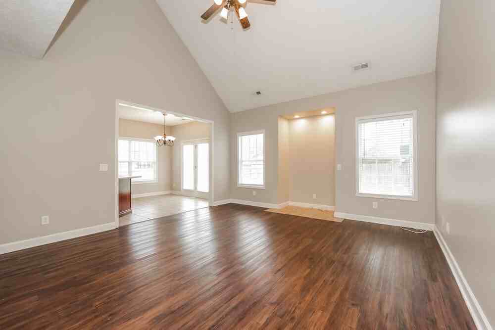 114 Nick Price Dr - Photo 5 of 17