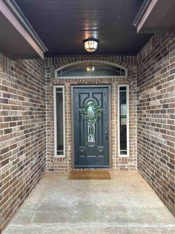 1518 Northeast Senic Ridge - Photo 2 of 25