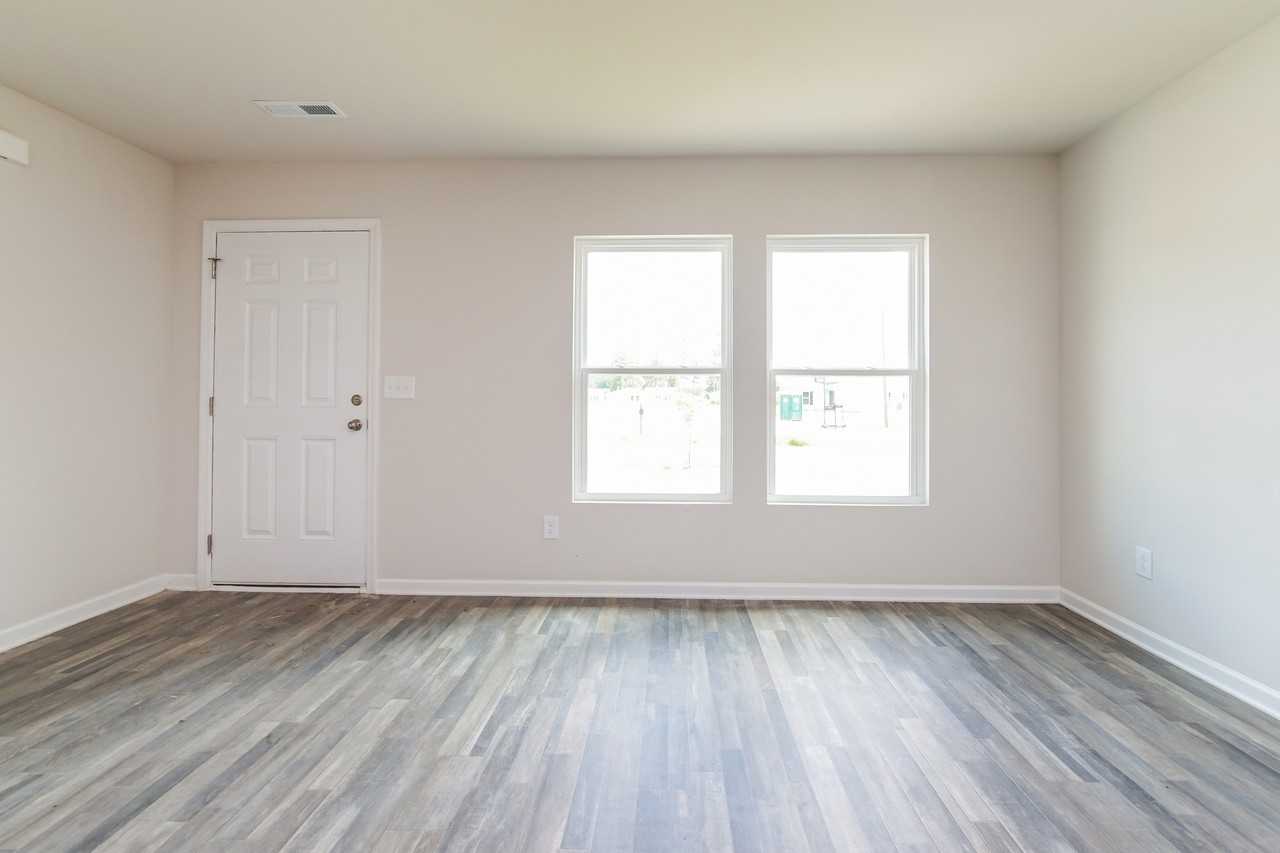 2208 Cotton Dr - Photo 3 of 14