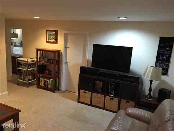 2651 Woodley Rd NW - Photo 3 of 12