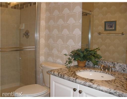 2805 Eagle Rock Cir - Photo 3 of 7