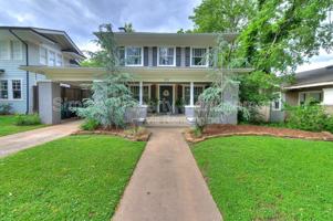 featured image of 223 Nw 21st St