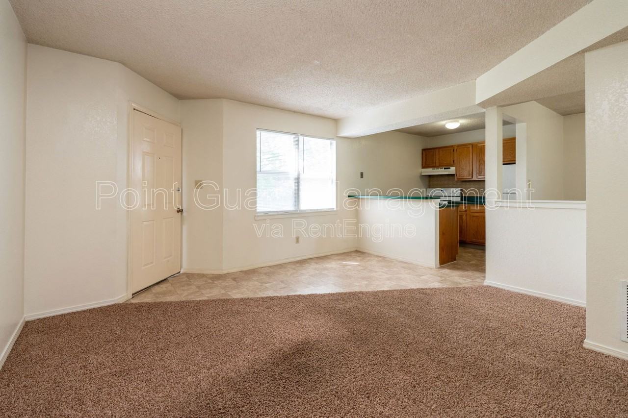 1817 E 24th Ave #5 - Photo 3 of 18