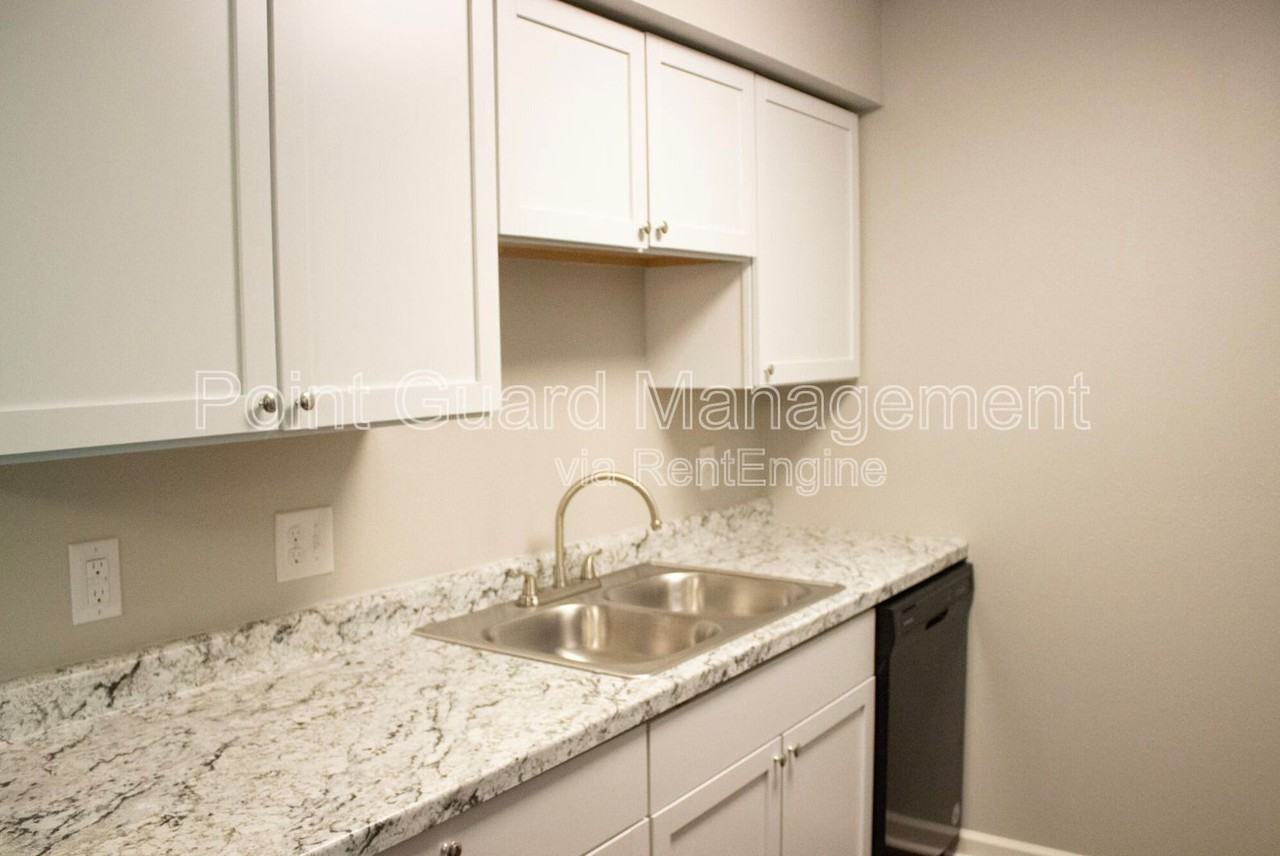 1405 Buck Dr #117 - Photo 2 of 17