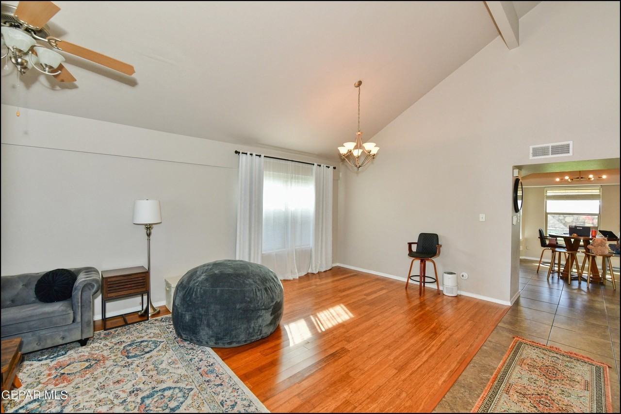 12226 Rathmore Dr - Photo 7 of 43