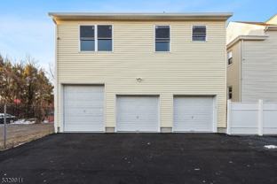 357 W Clinton St #4 - Photo 1 of 1