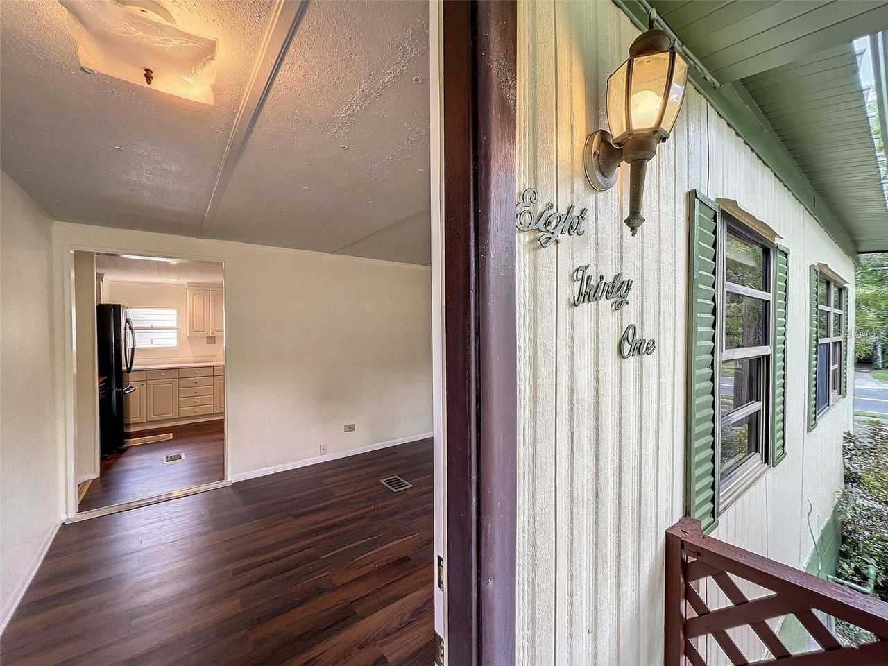 831 Wolf Trl - Photo 5 of 50