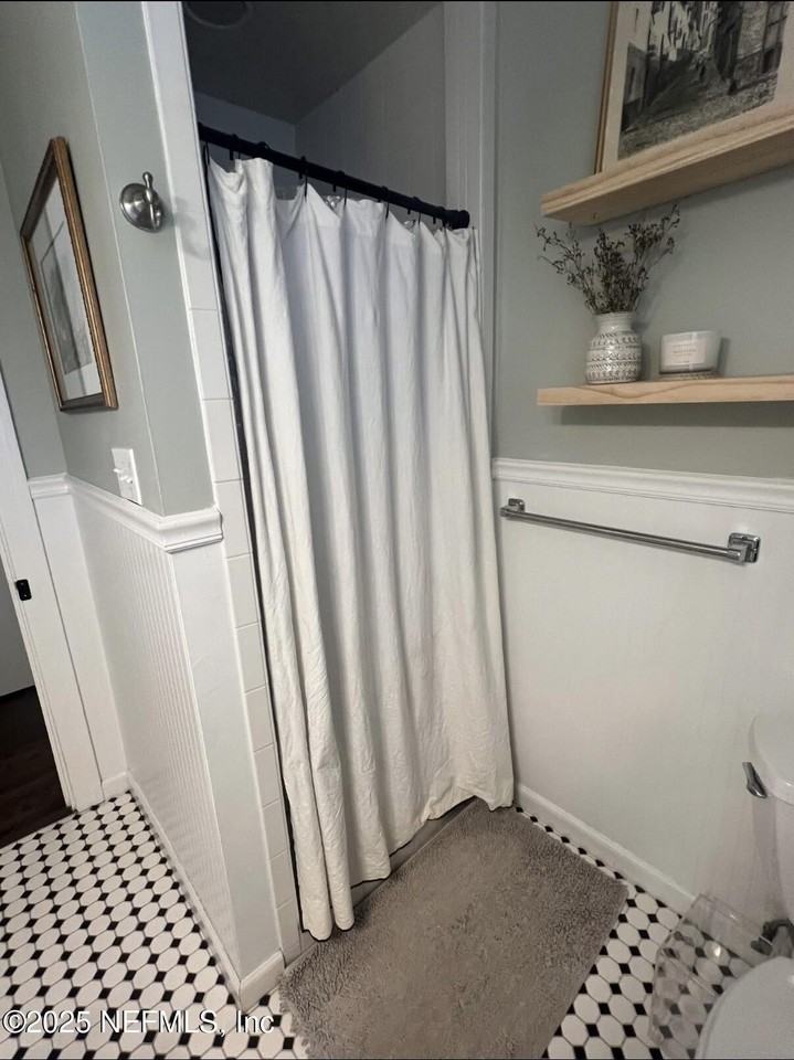 1802 Kingswood Rd - Photo 6 of 13