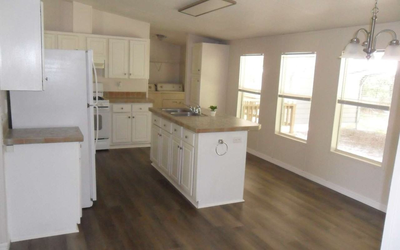 16201 31st Dr - Photo 4 of 25