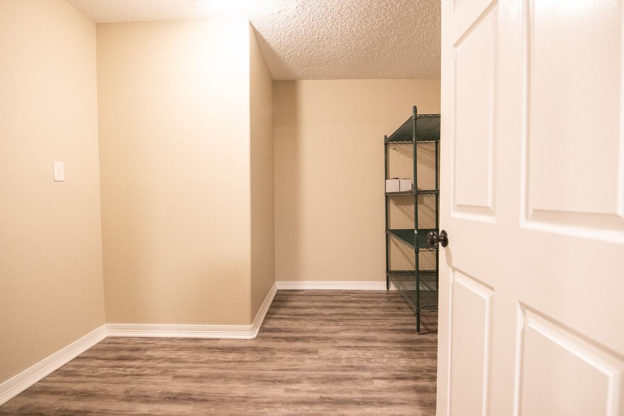 7817 Walnut Dr - Photo 2 of 17