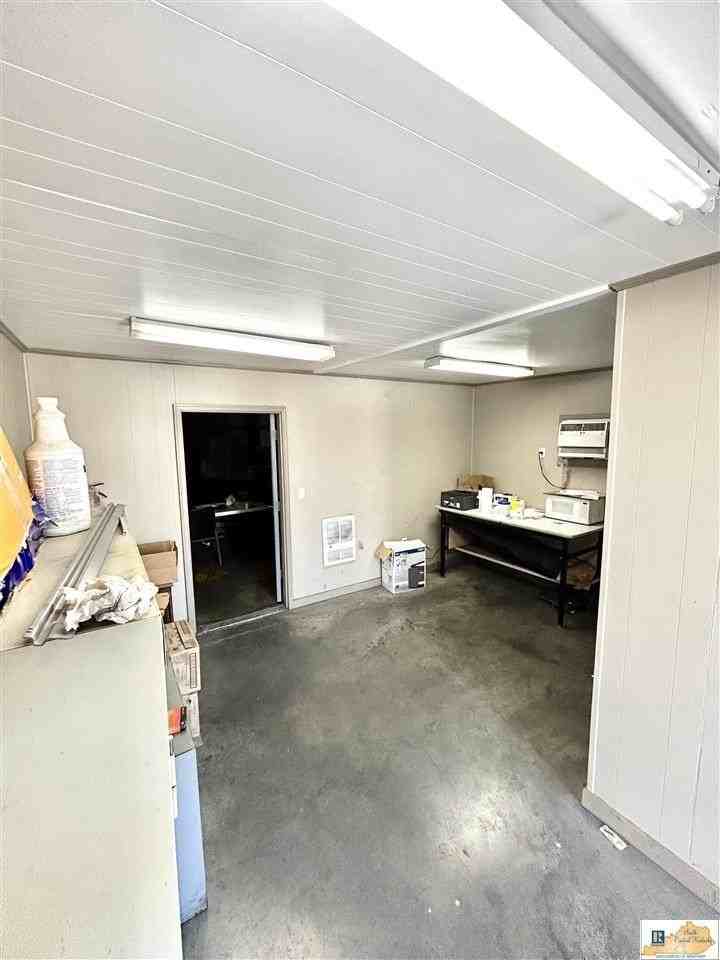 301B Reynolds Rd - Photo 7 of 10