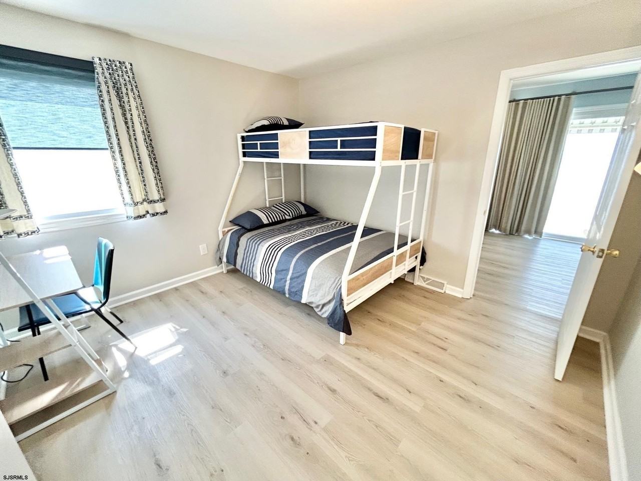 302 Sheridan Pl - Photo 6 of 15