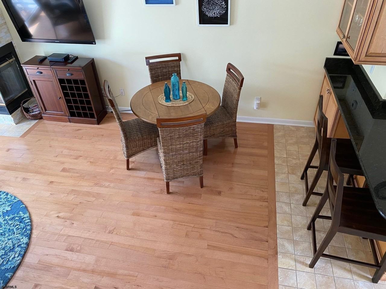 221 N 36th Ave - Photo 5 of 24