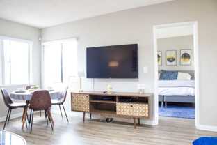 1722 N Bush St - Photo 1 of 1