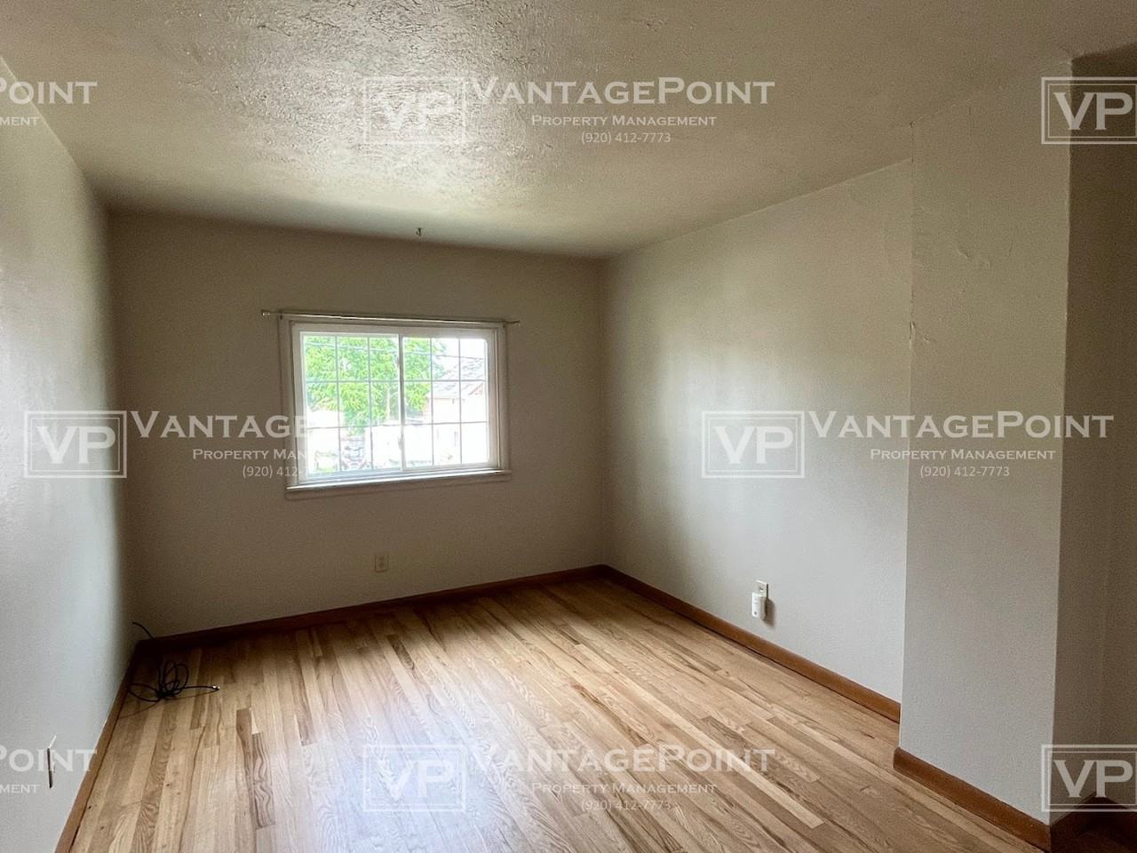 320 Houston St - Photo 2 of 18