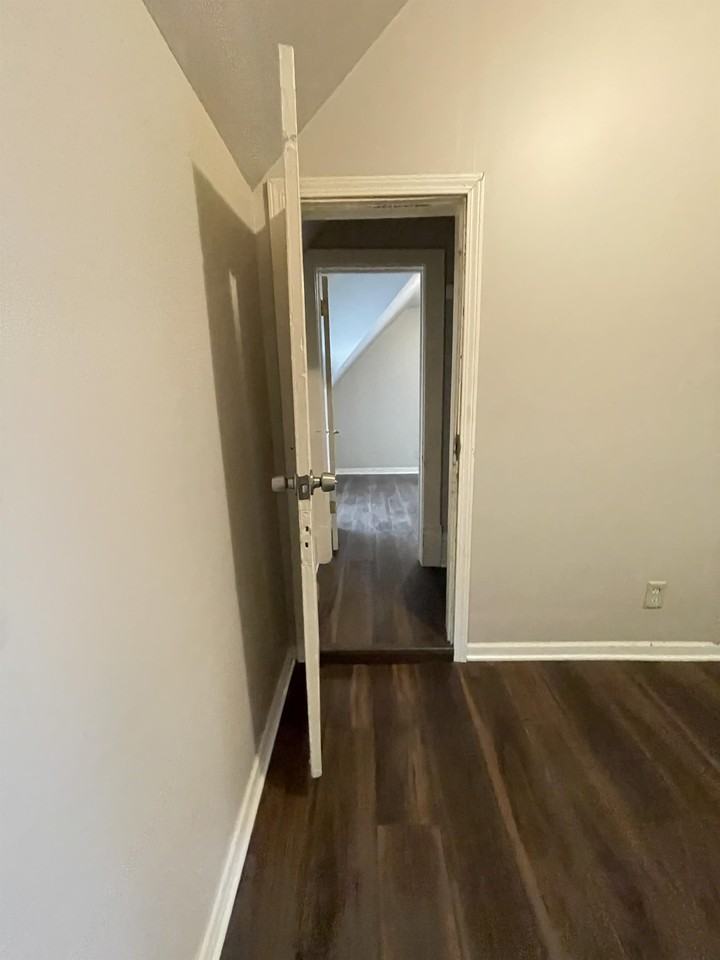 3255 Logan Ave N #2 - Photo 5 of 16