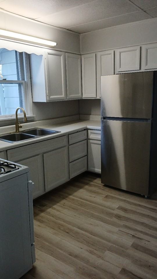 902 W 15th St - Photo 4 of 5