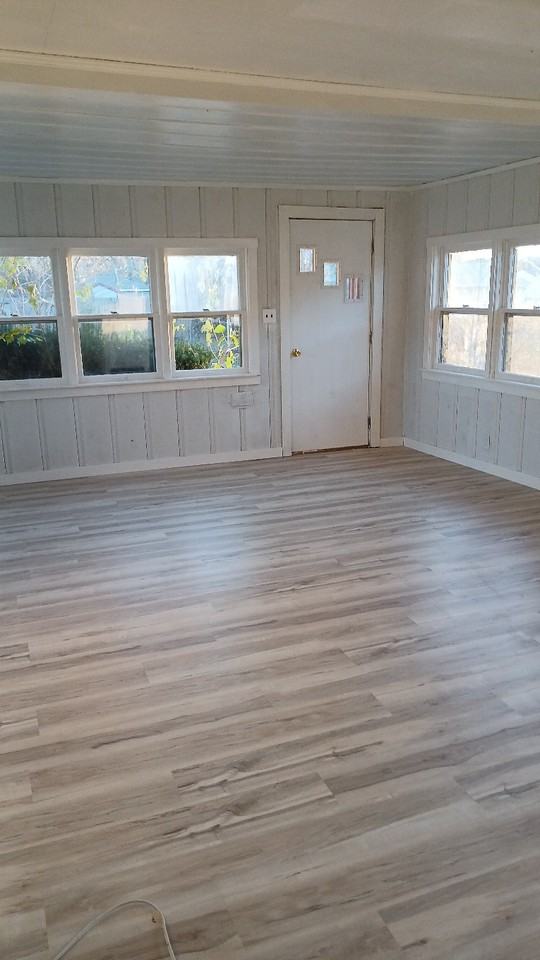 902 W 15th St - Photo 5 of 5