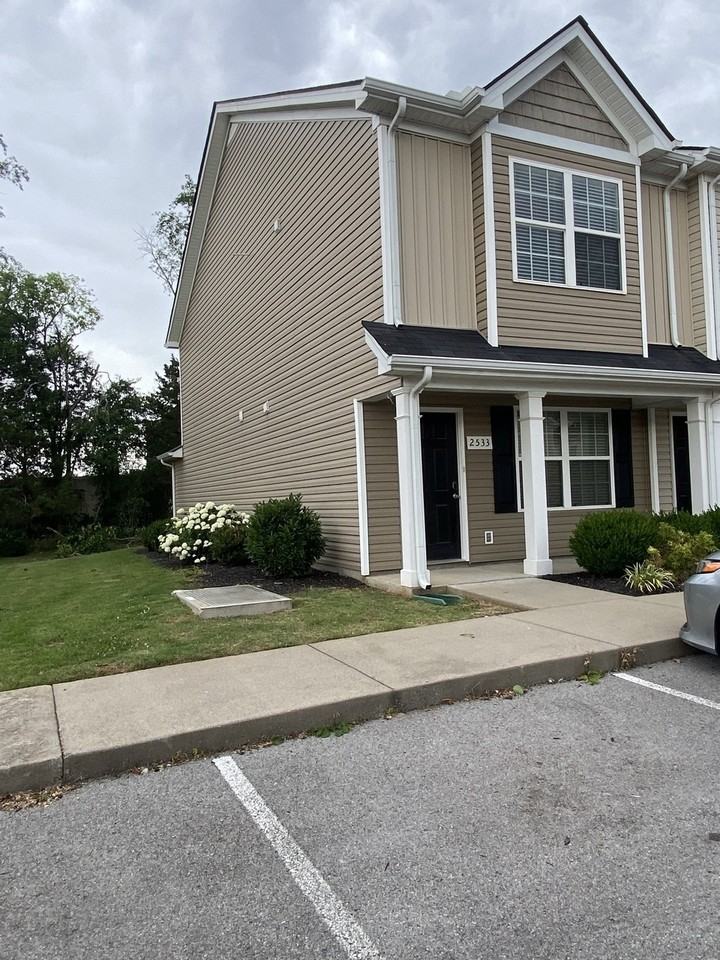 2533 Jackalope St #1 - Photo 2 of 7