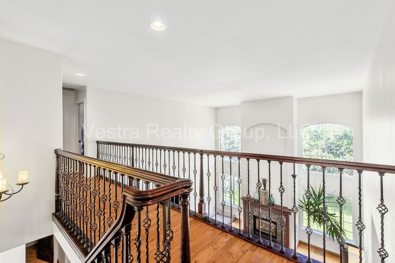2157 Maples Pl - Photo 3 of 45
