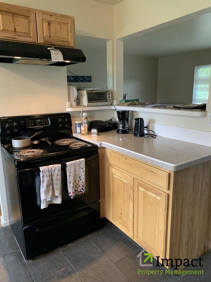 2619 Weir Ave #B - Photo 5 of 11