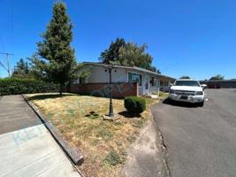 featured image of 220 Ne Liberty Ave