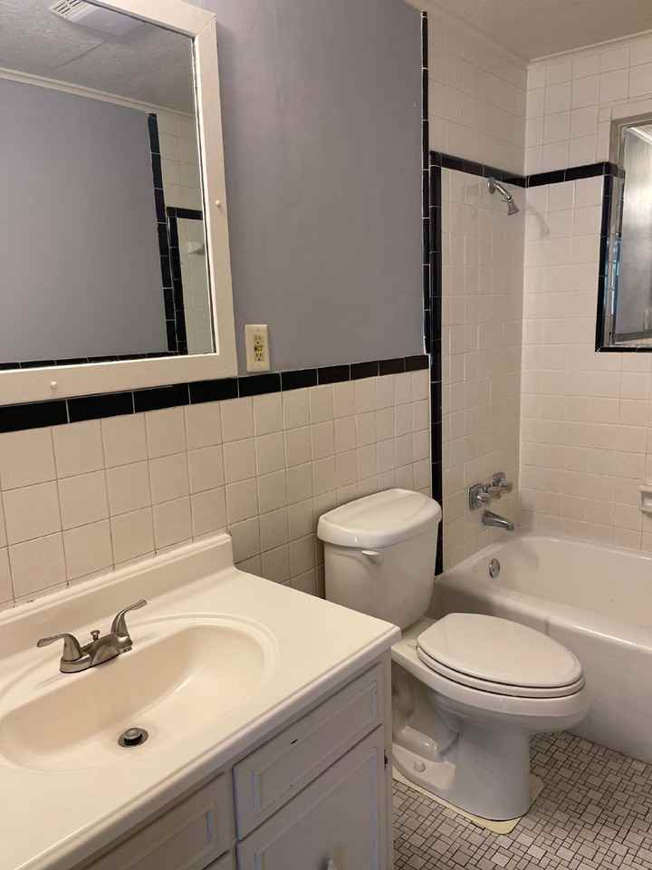 1401 Brookhaven Rd - Photo 6 of 15