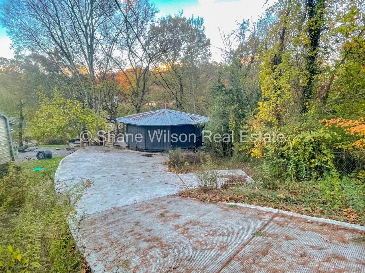 720 Midland Pike - Photo 3 of 17