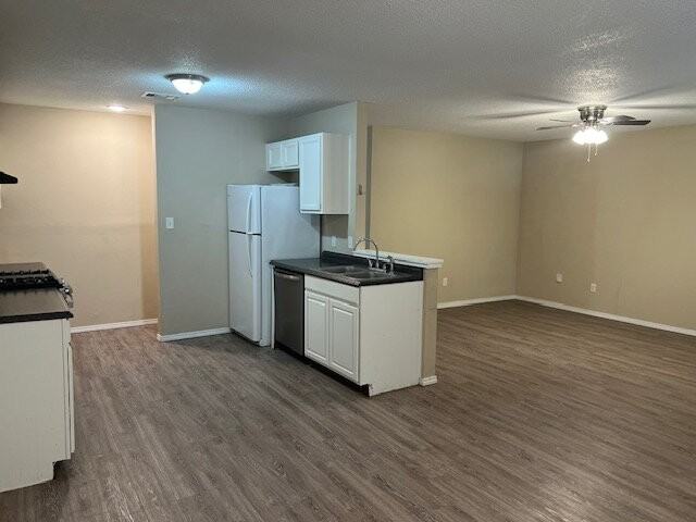 2708 Koller St - Photo 4 of 12